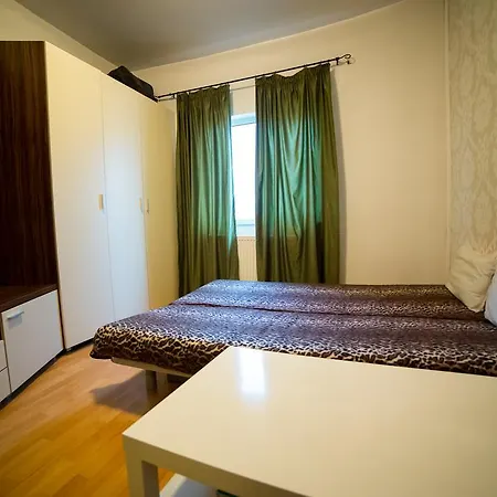 Downtown New Design Appartement Boekarest